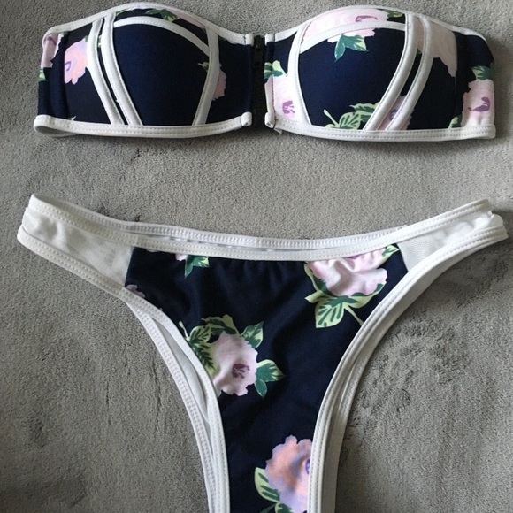 Blue & White Floral Bikini Size S/M - Picture 1 of 4